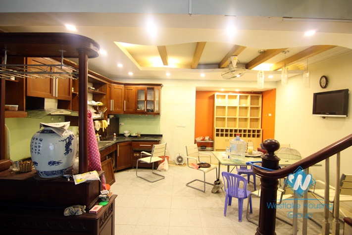 4 bedrooms house for lease in Hoang Hoa Tham street , Ba Dinh district.